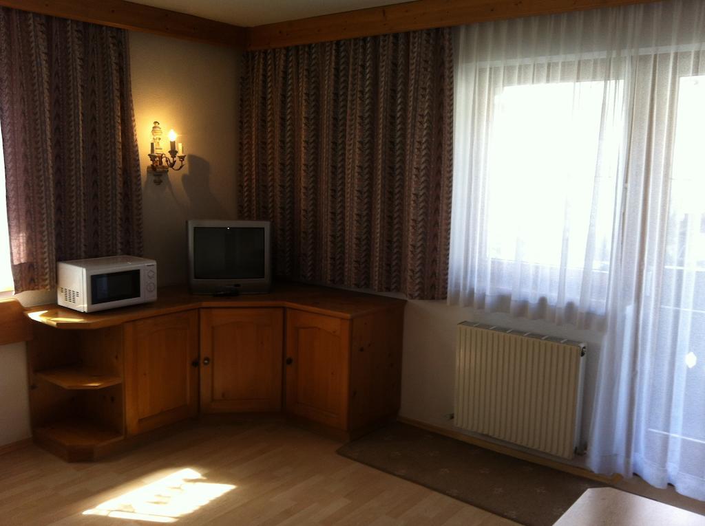 Hotel Garni Pfandl Neustift im Stubaital Δωμάτιο φωτογραφία