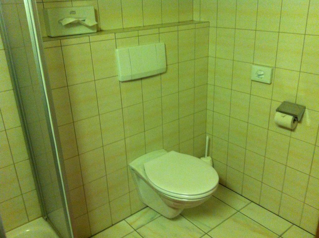 Hotel Garni Pfandl Neustift im Stubaital Δωμάτιο φωτογραφία